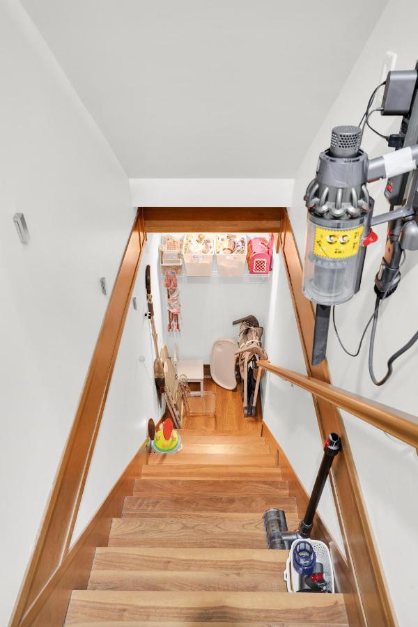Family-Friendly, 3 Bed House - Private Backyard-Central Location Vancouver Exterior foto